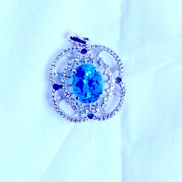 New Spirit Art USA Diamond Peony Blue Topaz Necklace, 2.1 CT Blue Gemstone - Picture 4 of 8